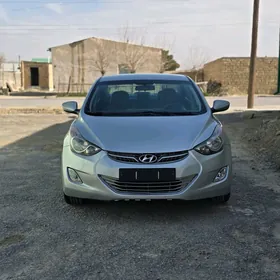 Hyundai Elantra 2011