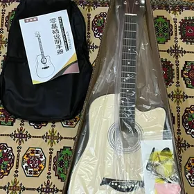 AKUSTİK GITARA