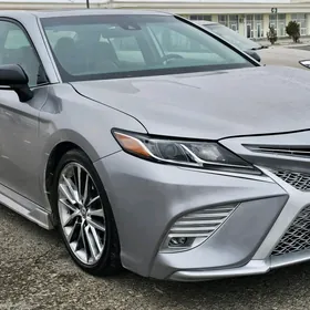 Toyota Camry 2020