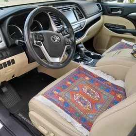 Toyota Highlander 2019