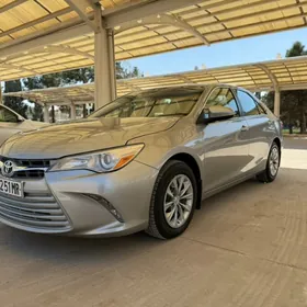 Toyota Camry 2017