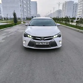 Toyota Camry 2015