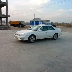 Toyota Camry 2000