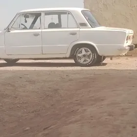 Lada 2104 1980