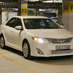 Toyota Camry 2012