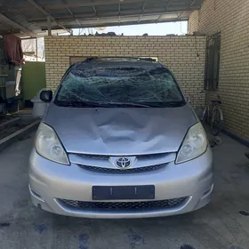 Toyota Sienna 2008