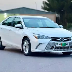 Toyota Camry 2015