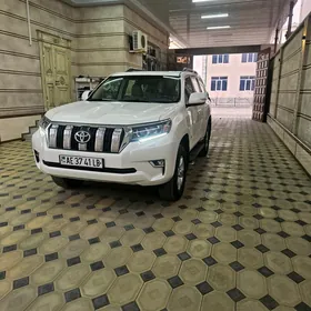 Toyota Land Cruiser Prado 2021