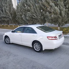 Toyota Camry 2011