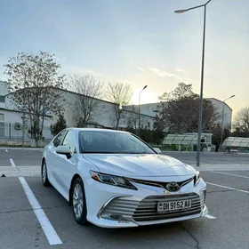 Toyota Camry 2020