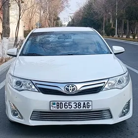 Toyota Camry 2013