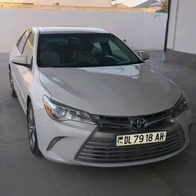 Toyota Camry 2017