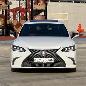 Lexus ES 350 2019