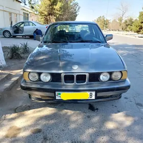 BMW 525 1990