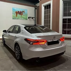 Toyota Camry 2022