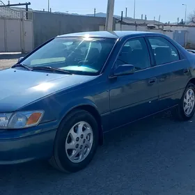 Toyota Camry 2001