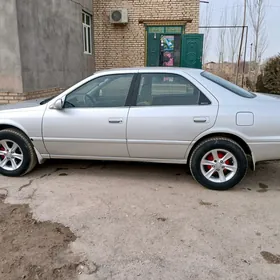 Toyota Camry 2000