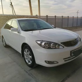 Toyota Camry 2004