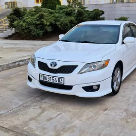 Toyota Camry 2011