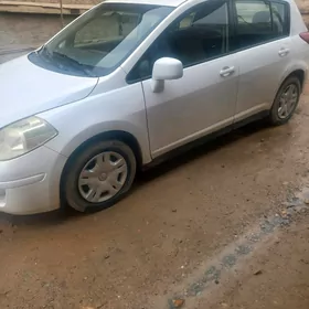 Nissan Versa 2010