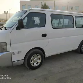 Nissan Urvan 2006