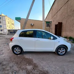 Toyota Yaris 2010