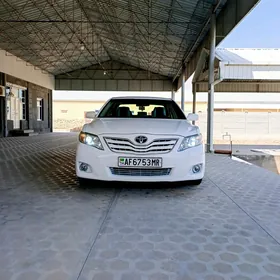 Toyota Camry 2011