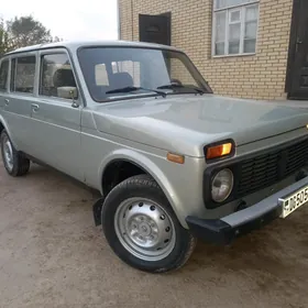 Lada Niva 2000