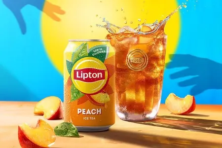 Lipton degşip, şetdaly tagamly çaýyny çykarmagyny bes edýändigini aýtdy