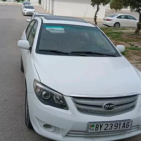 BYD F3 2015