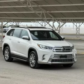 Toyota Highlander 2019