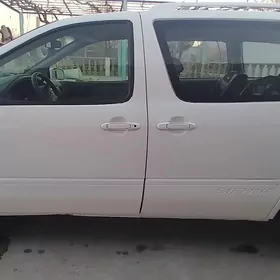 Toyota Sienna 2003