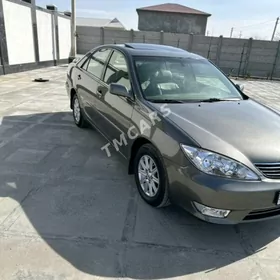 Toyota Camry 2004