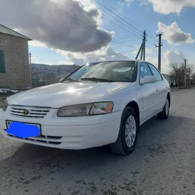 Toyota Camry 1997