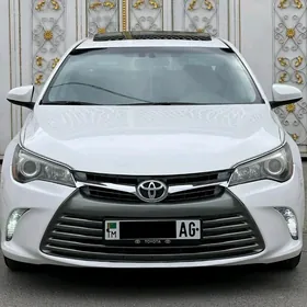 Toyota Camry 2017