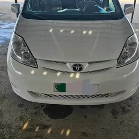 Toyota Sienna 2008