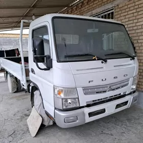 Mitsubishi Canter 2023