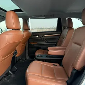 Toyota Highlander 2019