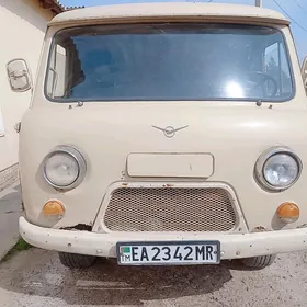 UAZ Profi 1980