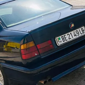 BMW 525 1990