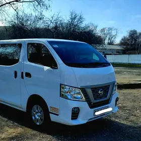 Nissan Urvan 2019