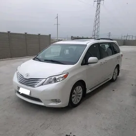 Toyota Sienna 2017