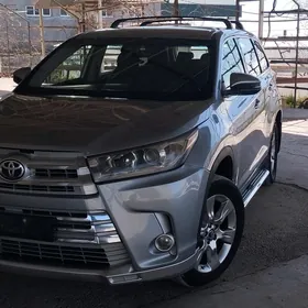 Toyota Highlander 2018