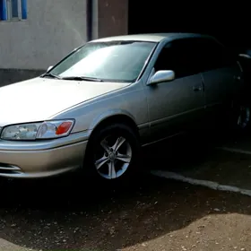 Toyota Camry 2001