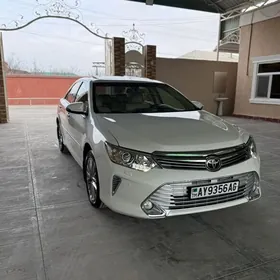 Toyota Camry 2016