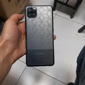 Samsung A12