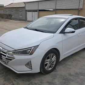 Hyundai Elantra 2020