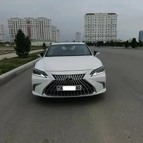 Lexus ES 350 2022