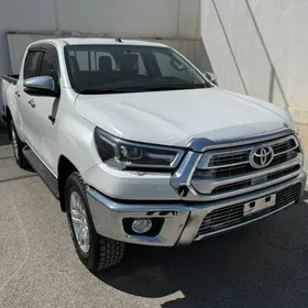 Toyota Hilux 2025