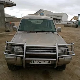 Mitsubishi Pajero 1997